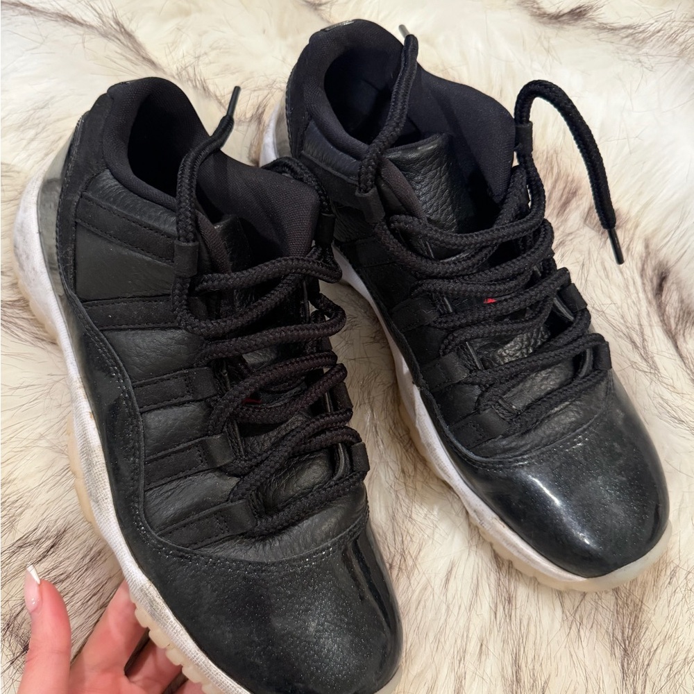Jordan 11 retro low 72-10